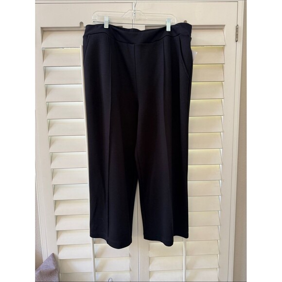 Scoop Pants - Scuba Black Wide Cropped Leg Pants